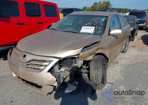 2011 Toyota Camry Le z USA, uszkodzony, nr VIN 4T1BF3EK6BU123490
